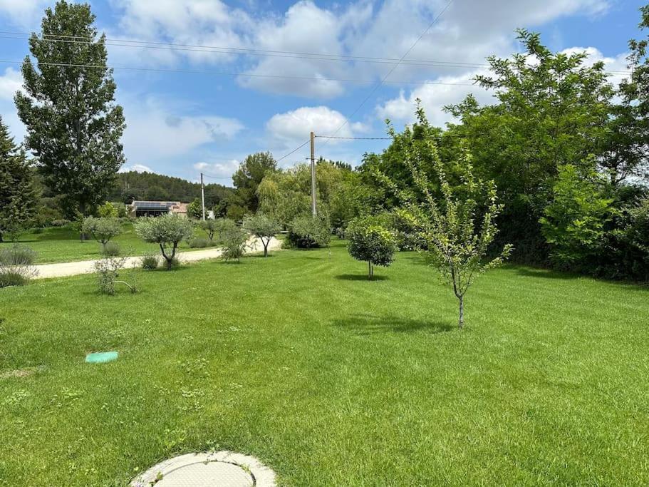 Villa Des Jacinthes Tarascon Exteriér fotografie